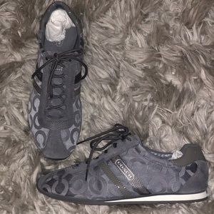 COACH KATHLEEN SNEAKER SIZE 9